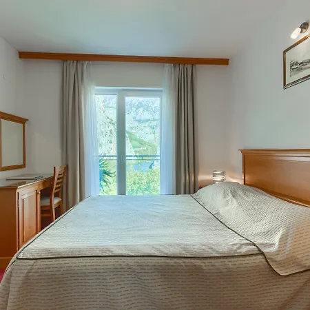Hotel Dvor (adults Only) 3*