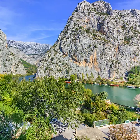 Hotel Dvor (adults Only) 3*