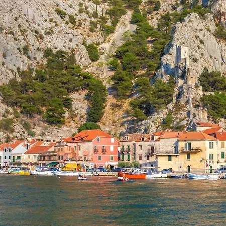 Ξενοδοχείο Dvor (adults Only) Omiš