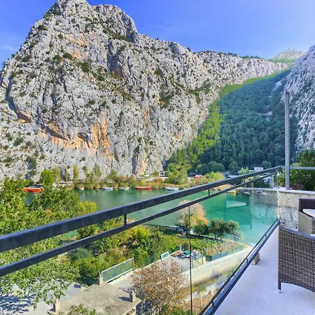 Hotel Dvor (adults Only) 3*