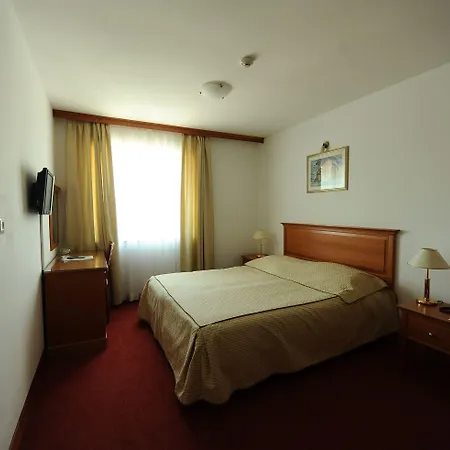 Dvor (adults Only) Omiš