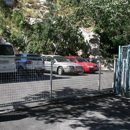 Hotel Dvor (adults Only) 3*