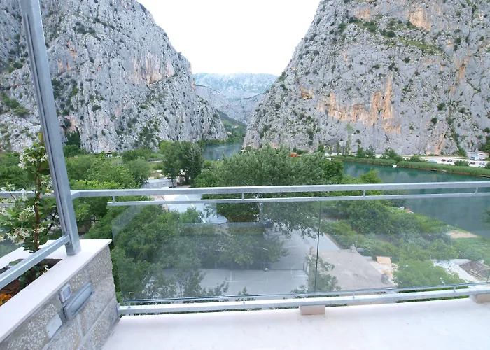فندق Dvor (adults Only)