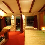 Dvor (adults Only) 3* 오미스