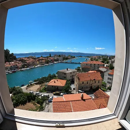 Hotel Dvor (adults Only) 3*