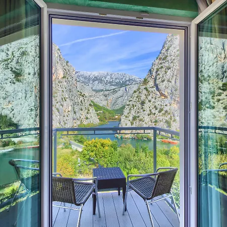 Dvor (adults Only) Hotel