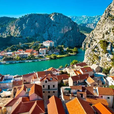 Dvor (adults Only) 3*