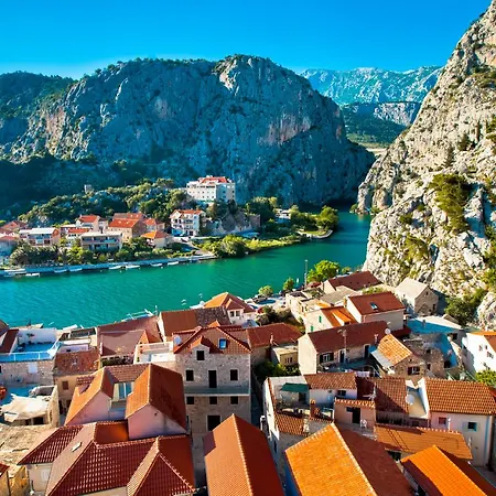 Dvor (adults Only) 3*