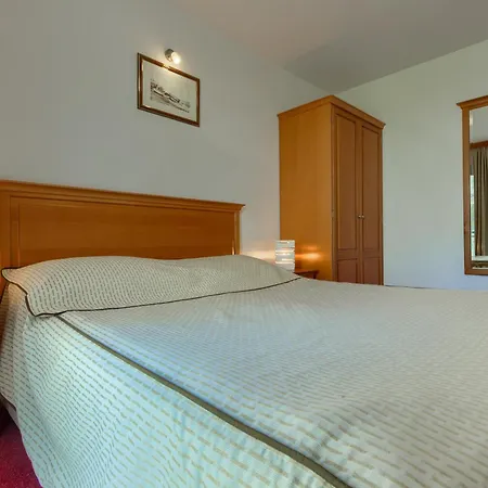 Dvor (adults Only) Otel 3*