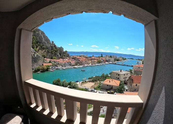 Dvor (adults Only) 3* Omiš