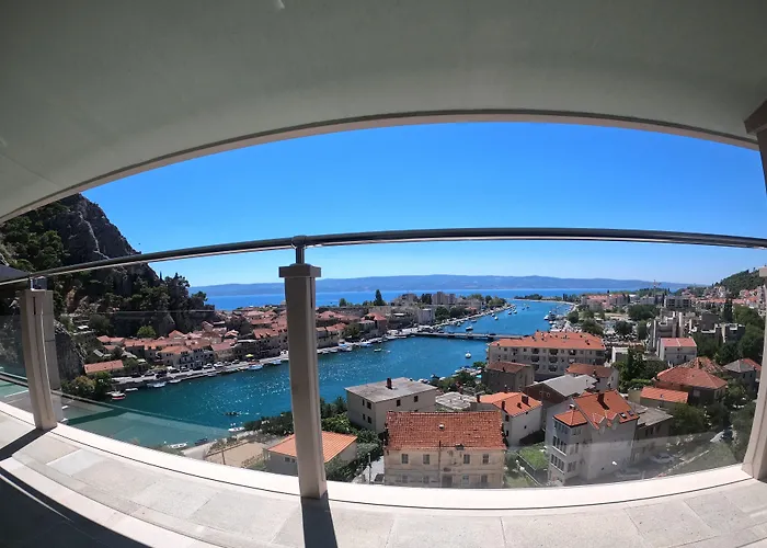 Hotel Dvor (adults Only) 3*