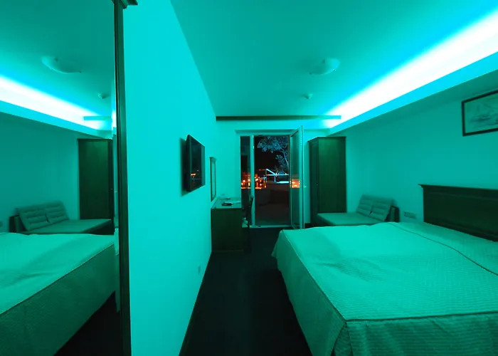 Dvor (adults Only) 3*