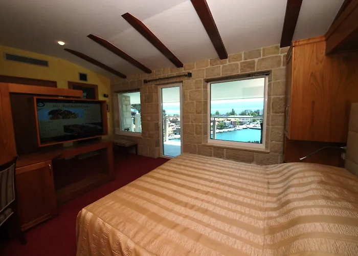 Dvor (adults Only) 3* Omiš