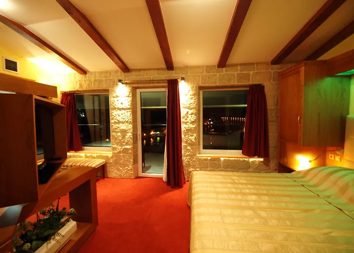 Dvor (adults Only) 3* Omiš