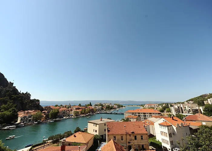 Hotel Dvor (adults Only)