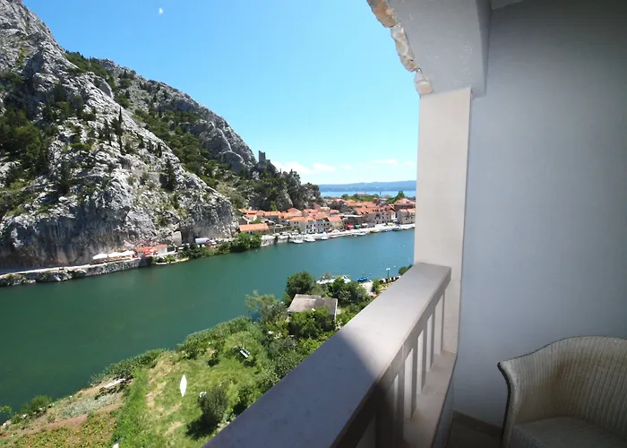 Dvor (adults Only) Hotel