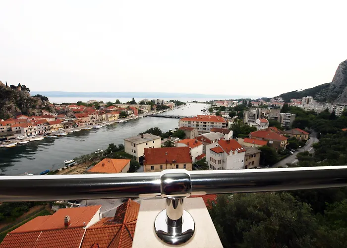 Dvor (adults Only) Omiš