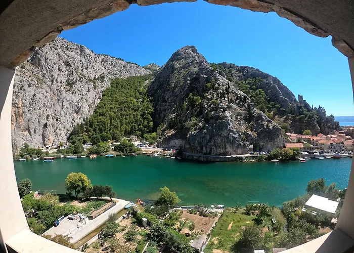 Hotel Dvor (adults Only)